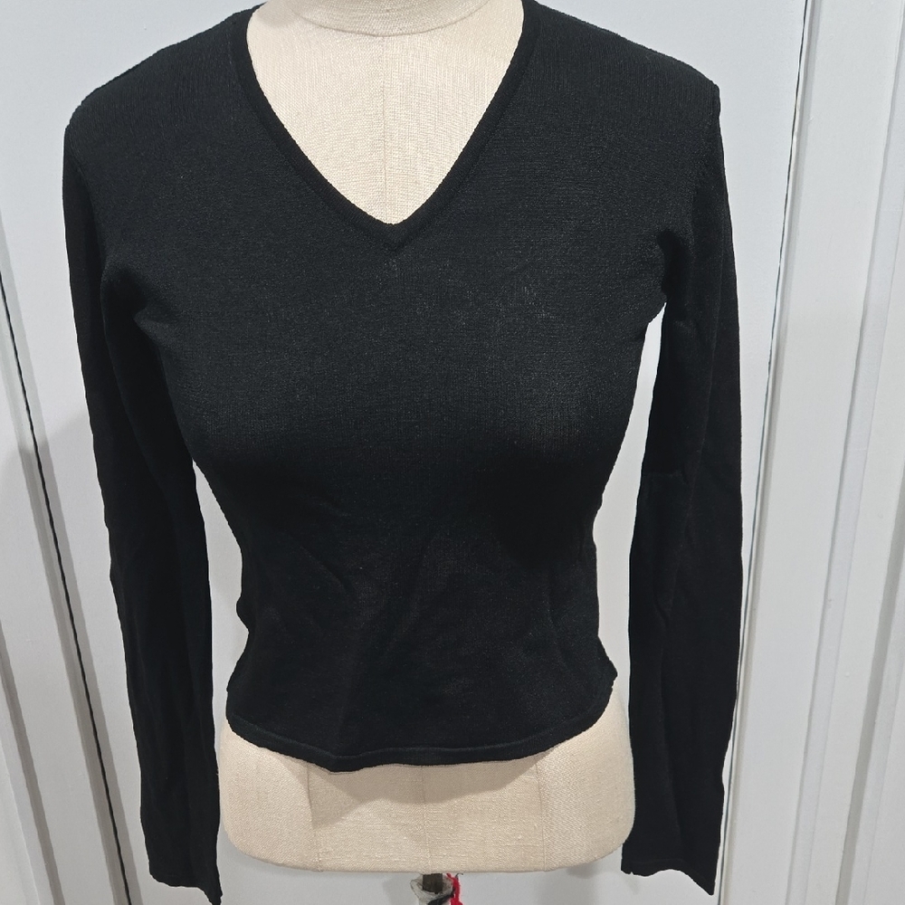 Black V-Neck Long Sleeve Top Medium
